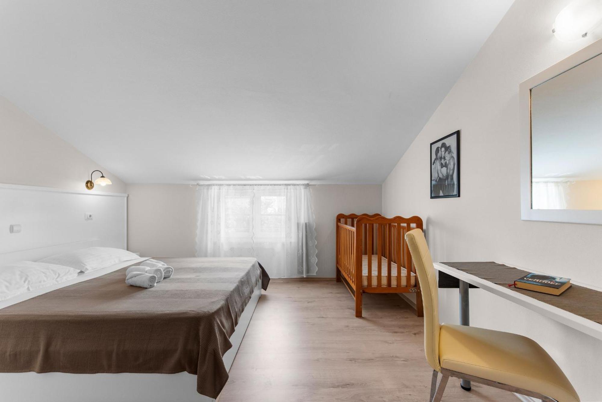 Villa Hope Apartments Porec Ngoại thất bức ảnh