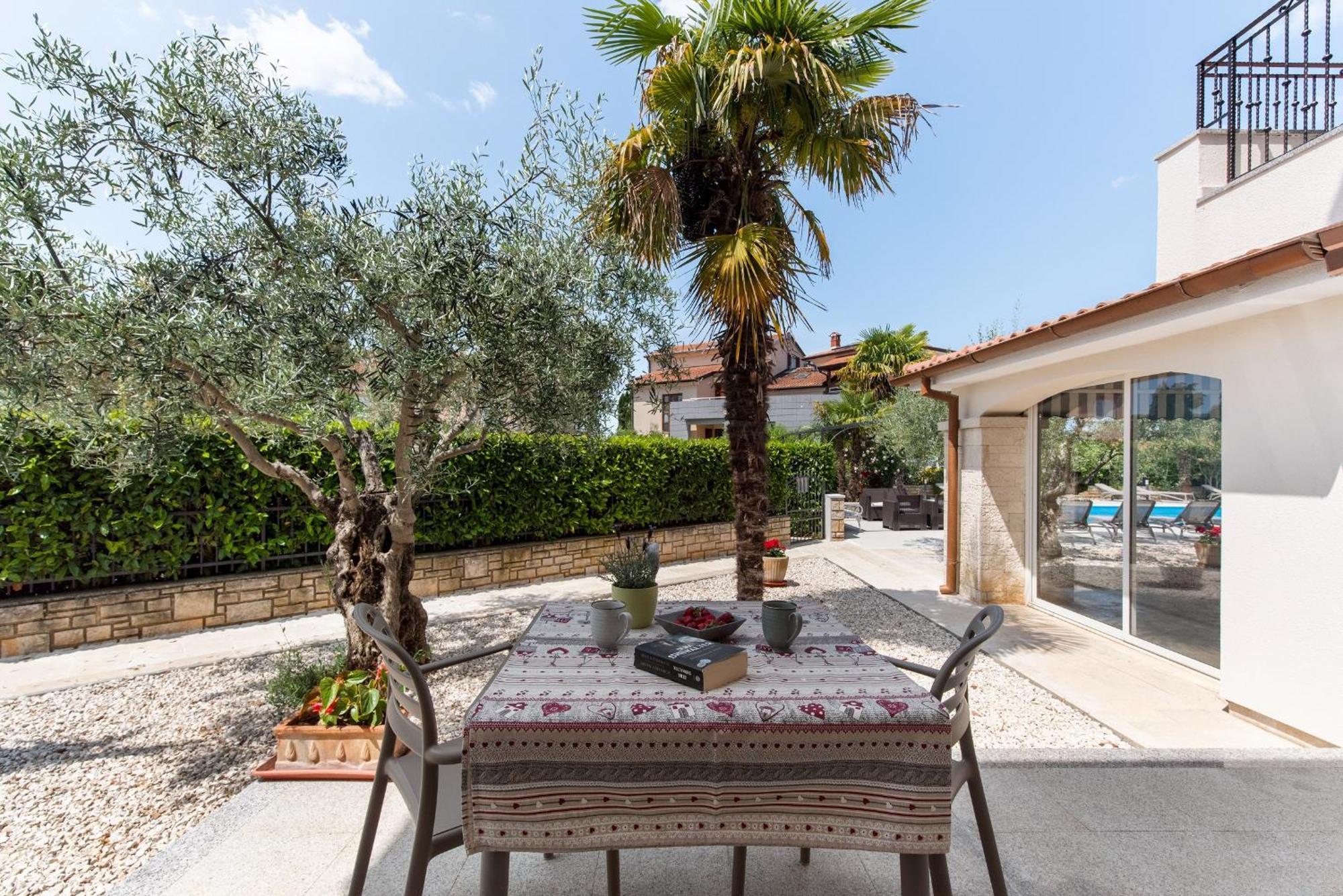 Villa Hope Apartments Porec Ngoại thất bức ảnh